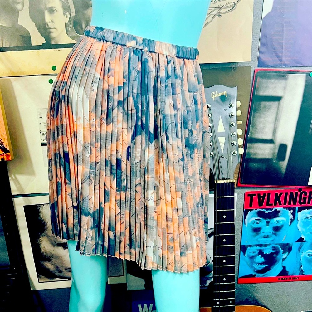🔥 NWT BCBG WATERCOLOR PLEATED PEACH GRAY SKIRT CHIFFON LARGE PEACH GRAY BLUE